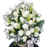 กระเช้าดอกไม้สดสีขาว